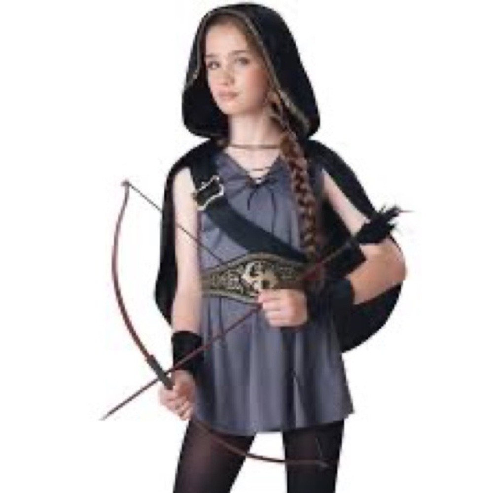 InCharacter Costumes Hooded Huntress Girl's Halloween spirit size Medium 10-12